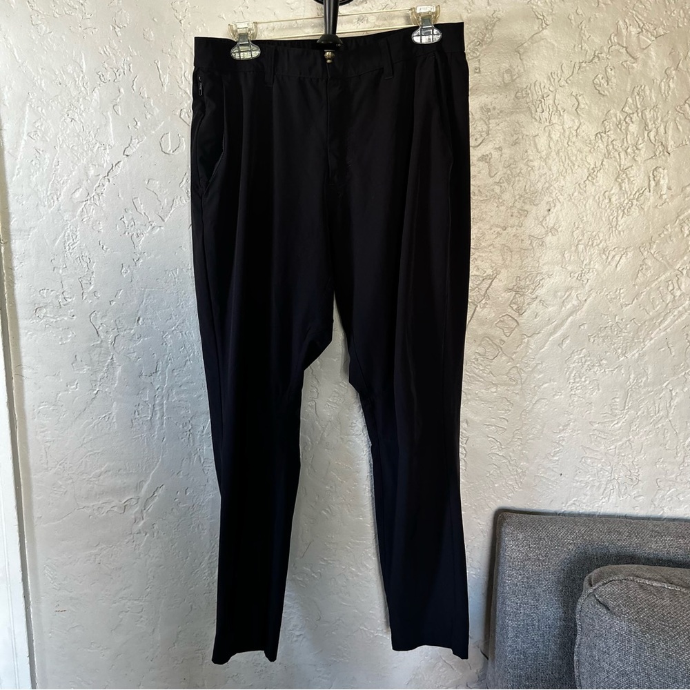Fabletics The Don Trouser (Classic Fit)